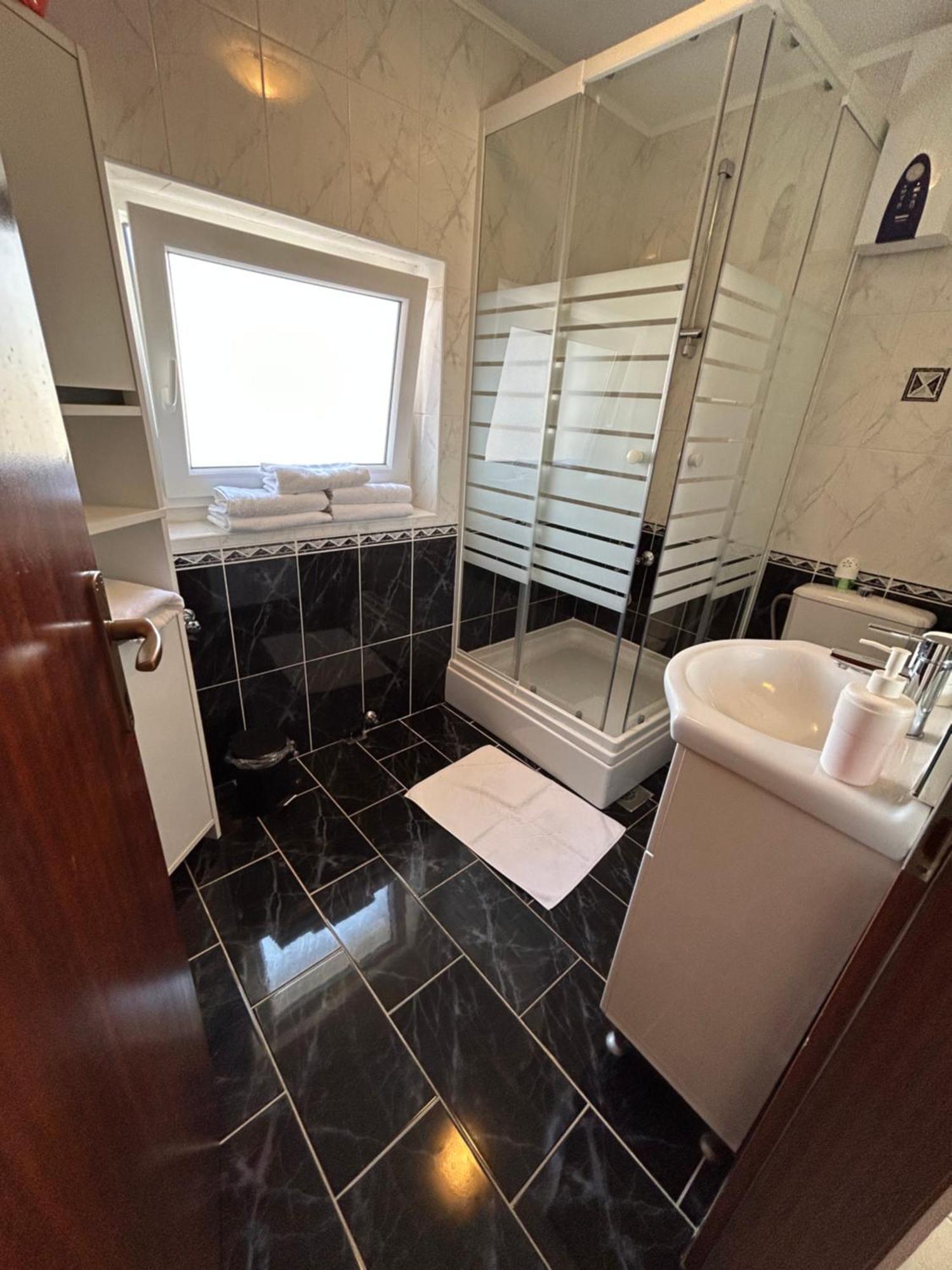 Apartmani Rita Slatine Kültér fotó
